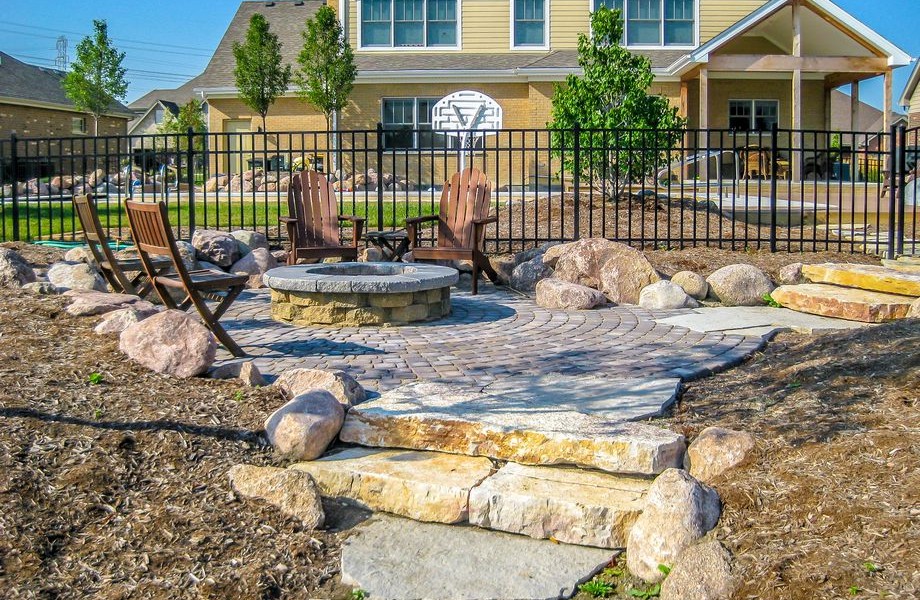 Bouldered Fire Pit2
